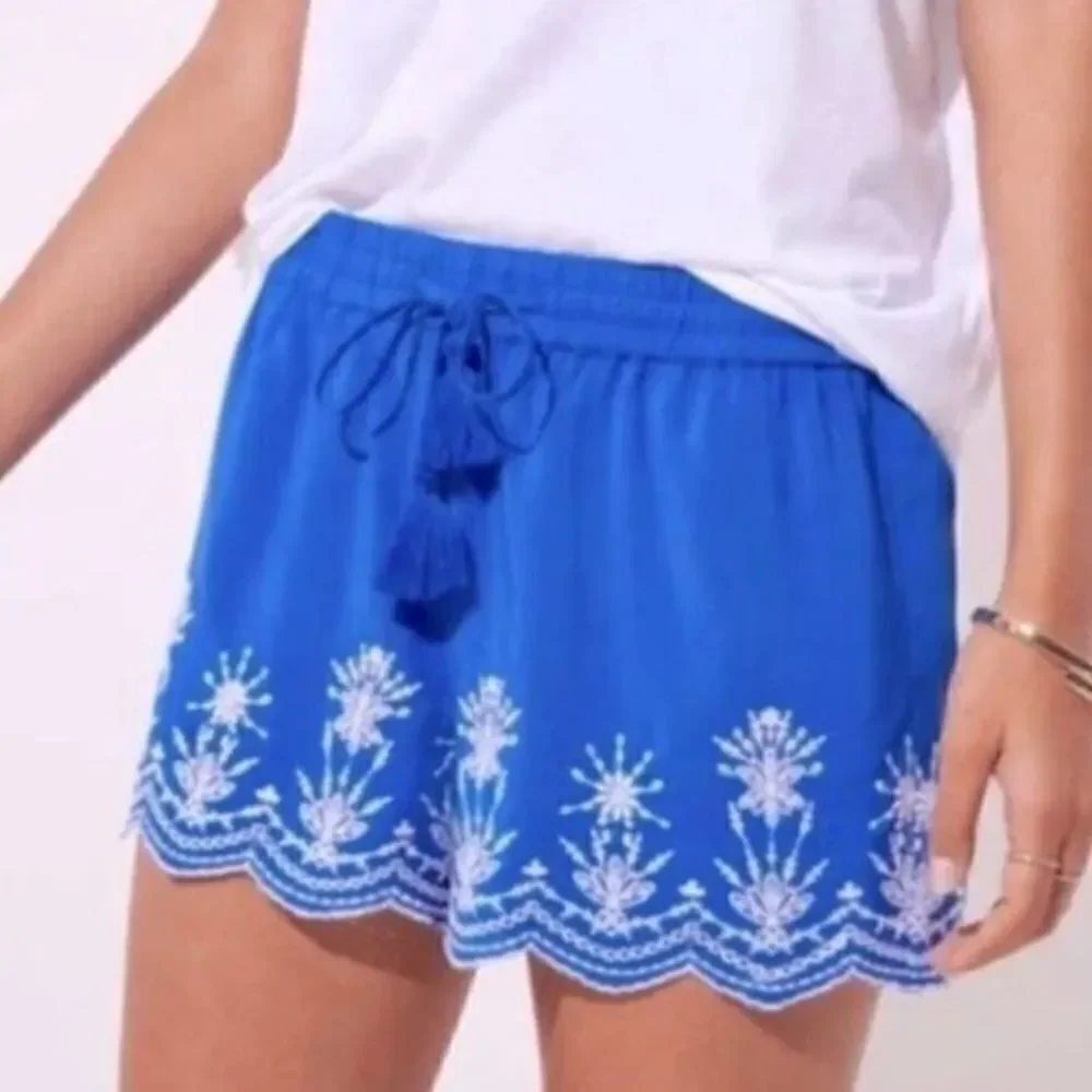 Ann Taylor LOFT Blue & White Embroidered Tie Waist Shorts XS